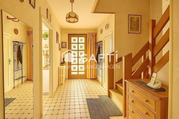 Maison de ville avec sous-sol complet et jardin