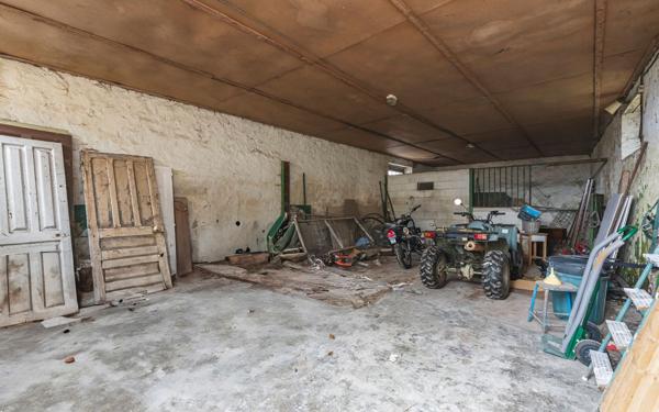 Maison à vendre    8 pièces •  Bruyères-et-Montbérault