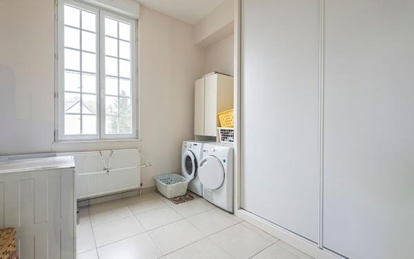 Maison à vendre    8 pièces •  Bruyères-et-Montbérault