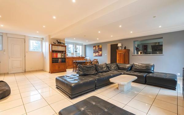 Maison à vendre    8 pièces •  Bruyères-et-Montbérault