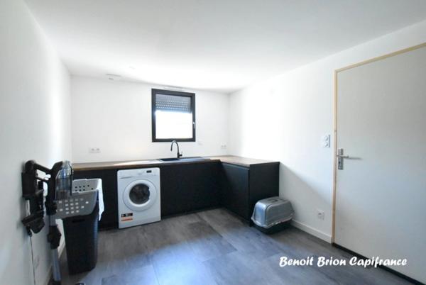 Maison contemporaine de 200 m² avec piscine, sur un terrain de 1300 m²