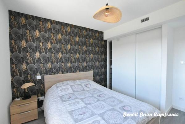 Maison contemporaine de 200 m² avec piscine, sur un terrain de 1300 m²