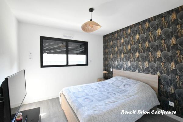 Maison contemporaine de 200 m² avec piscine, sur un terrain de 1300 m²