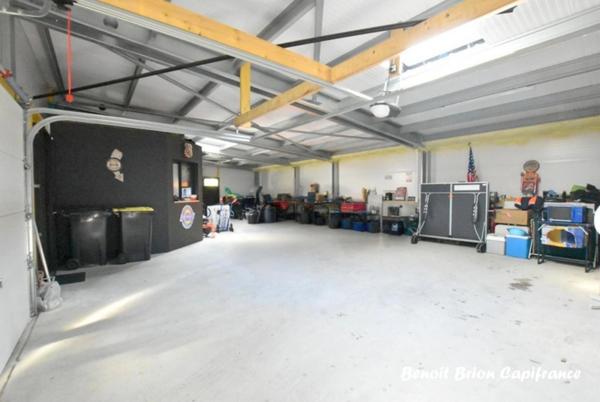 Maison contemporaine de 200 m² avec piscine, sur un terrain de 1300 m²