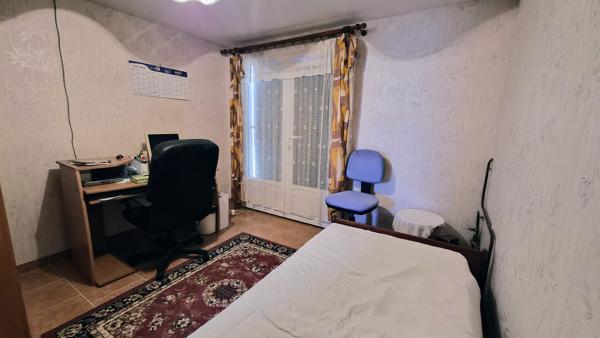 LA ROCHELLE – MAISON DE PLAIN-PIED À RÉNOVER AVEC JARDIN ET FORT POTENTIEL