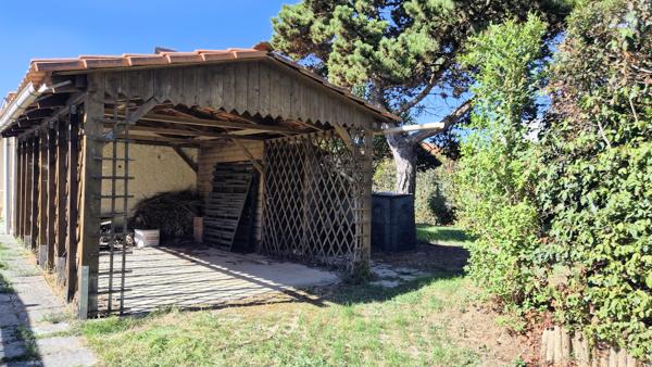 LA ROCHELLE – MAISON DE PLAIN-PIED À RÉNOVER AVEC JARDIN ET FORT POTENTIEL