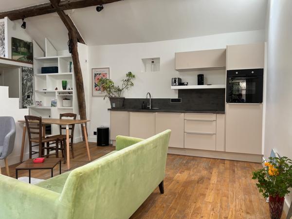 Batignolles - Deux maisons loft duplex autour d'une terrasse !
