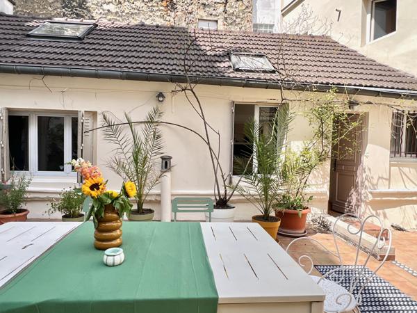 Batignolles - Deux maisons loft duplex autour d'une terrasse !