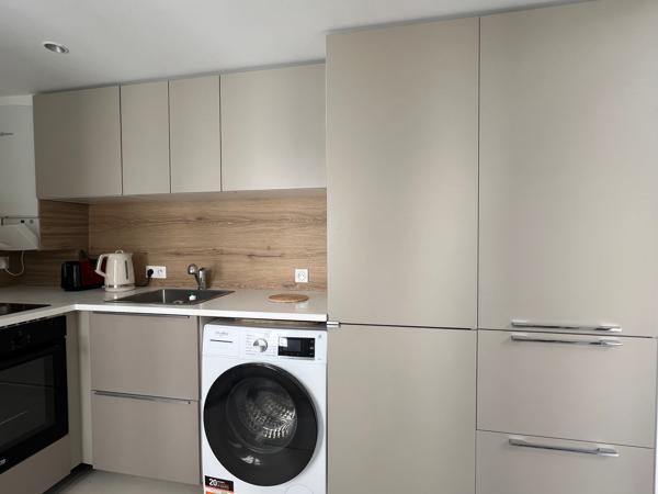 Batignolles - Deux maisons loft duplex autour d'une terrasse !