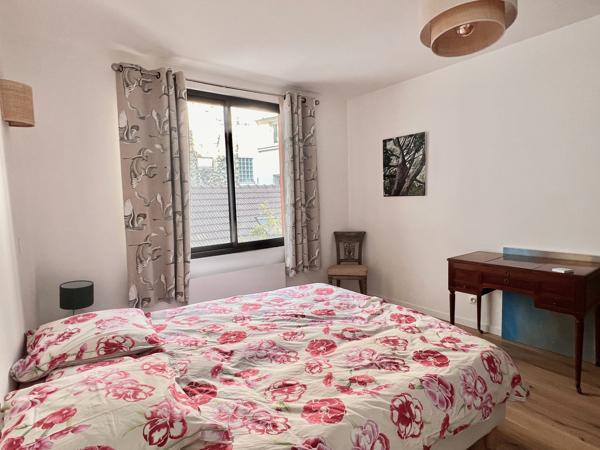 Batignolles - Deux maisons loft duplex autour d'une terrasse !