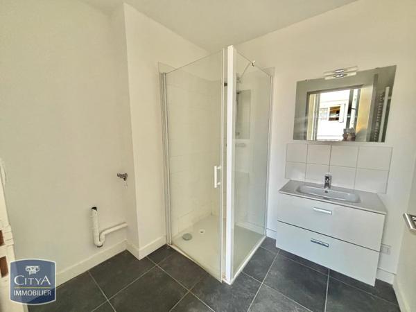 Appartement à louer 2 pièces 36.4m² Saint-Étienne (42000)