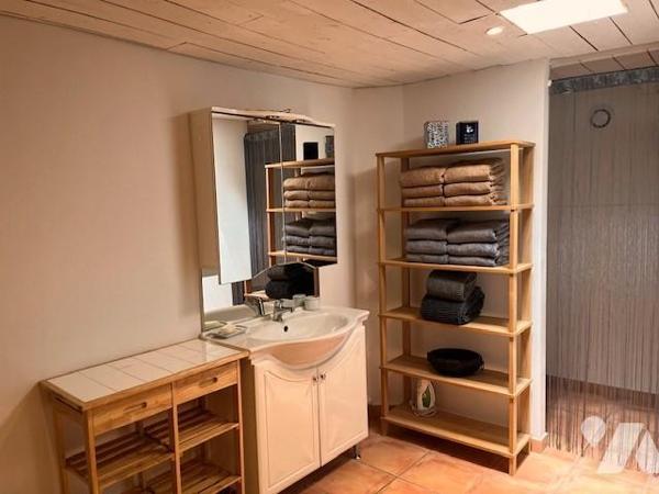 A VENDRE MAISON DE VILLAGE avec TROPEZIENNE A 10MN D'UZES 