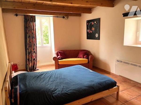 A VENDRE MAISON DE VILLAGE avec TROPEZIENNE A 10MN D'UZES 