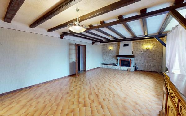 Maison à vendre    6 pièces •  Fléville-Lixières