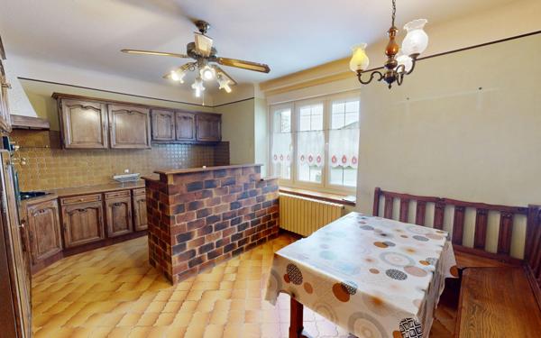 Maison à vendre    6 pièces •  Fléville-Lixières