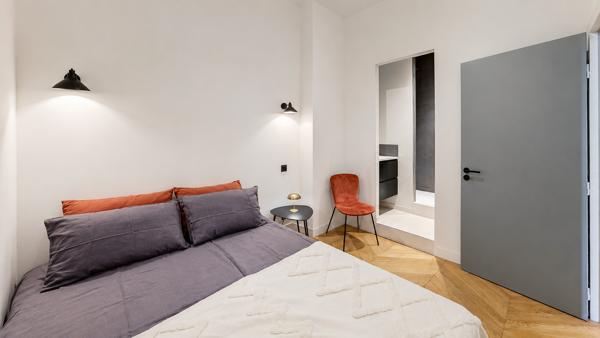Appartement
         2 pièces
        - 60 m² Bien prestige 417 000 € *