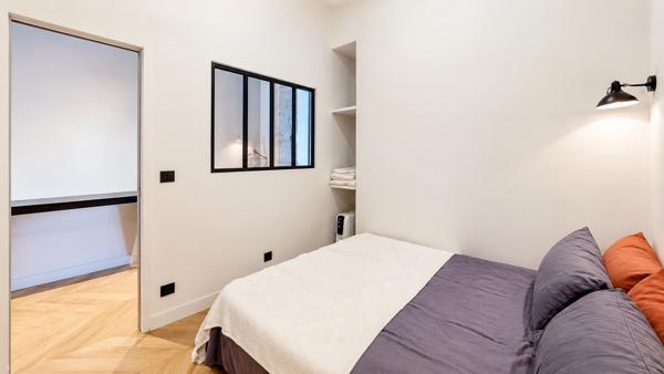 Appartement
         2 pièces
        - 60 m² Bien prestige 417 000 € *