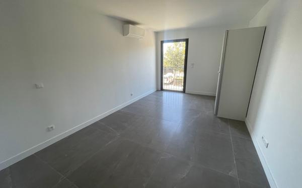 Appartement à vendre    4 pièces • 102 m2 Sanary-sur-Mer