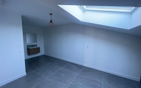 Appartement à vendre    4 pièces • 102 m2 Sanary-sur-Mer