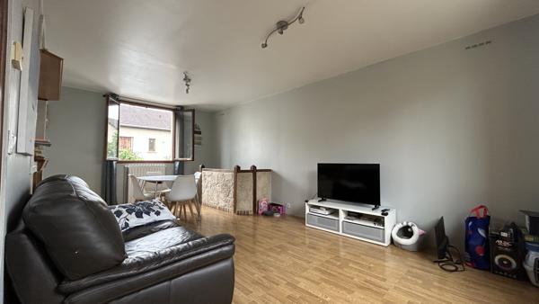 Pavillon familial 97 m² avec sous-sol semi-enterré – Drancy