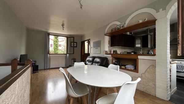 Pavillon familial 97 m² avec sous-sol semi-enterré – Drancy