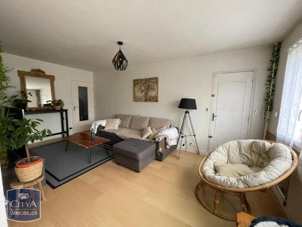 Appartement à louer 4 pièces 84m² Le Mans (72000)