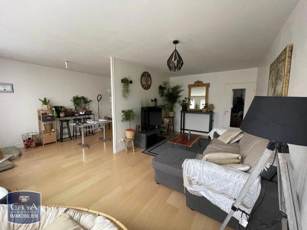 Appartement à louer 4 pièces 84m² Le Mans (72000)