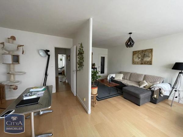 Appartement à louer 4 pièces 84m² Le Mans (72000)