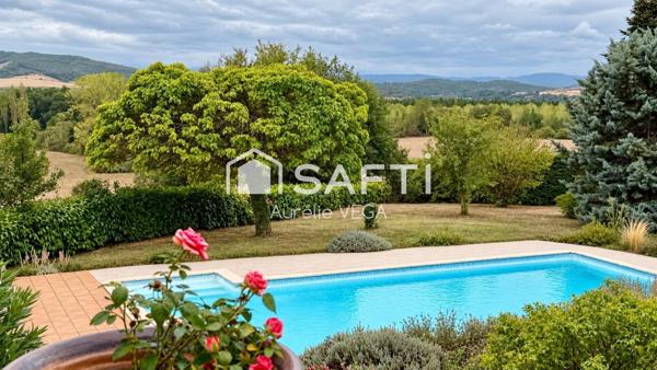 Villa avec piscine dans un cadre exceptionnel