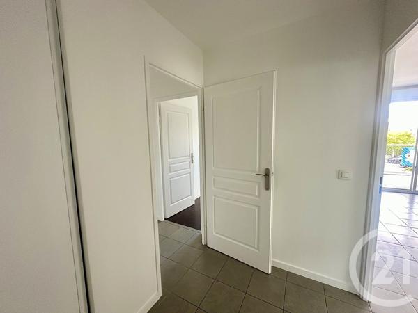 Appartement F3 à vendre  3 pièces - 61 m2 ST PIERRE DU PERRAY - 91