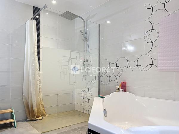 Achat maison La Chapelle-Saint-Laurent - 6 pièce(s) - 155 m² - 167 156 €