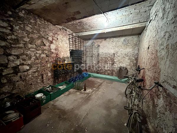 Vente Parking / box178 m² - 5 Pièces - NARBONNE (11100)