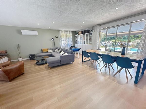 Maison 4 chambres , piscine