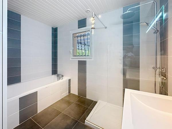 Maison 4 chambres , piscine