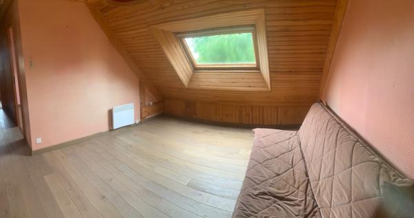 Maison traditionnelle 150m2, plain pied, commodités à pied, 1,5km des plages