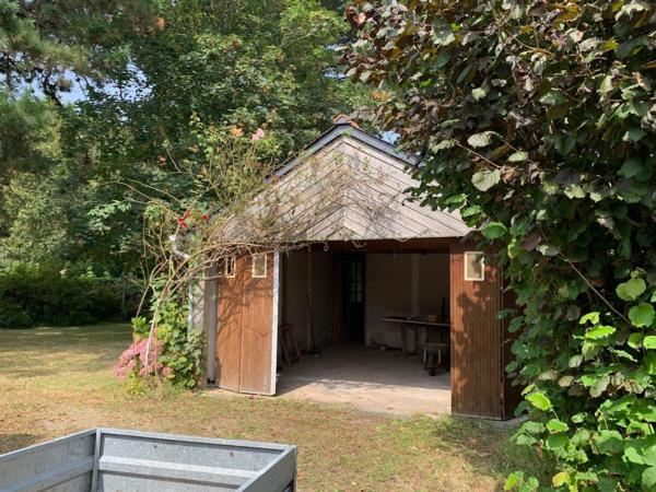 Maison traditionnelle 150m2, plain pied, commodités à pied, 1,5km des plages