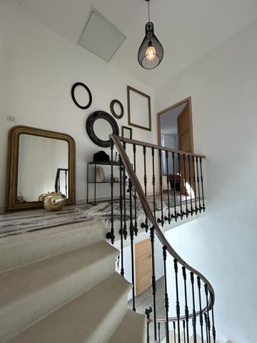 Agen (47000) MAISON 5 CHAMBRES DOUBLE GARAGE TERRAIN DE 3169 M2 ET PISCINE