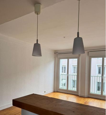 SIAM JOLI T2 AVEC PARQUET sur dalle béton , Brest