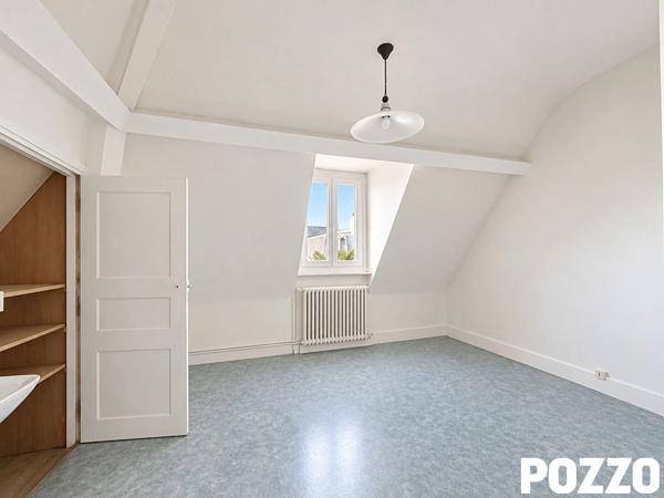 VILLA DE CHARME - QUARTIER SAINT-PAUL -5 CHAMBRES - JARDIN -GARAGE GRANVILLE