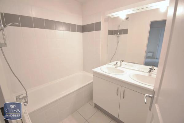 Appartement à louer 3 pièces 62.19m² Le Mans (72100)