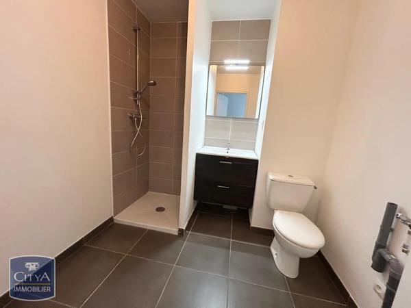 Appartement à louer 2 pièces 41.9m² Toulon (83100)