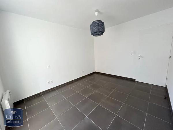 Appartement à louer 2 pièces 41.9m² Toulon (83100)