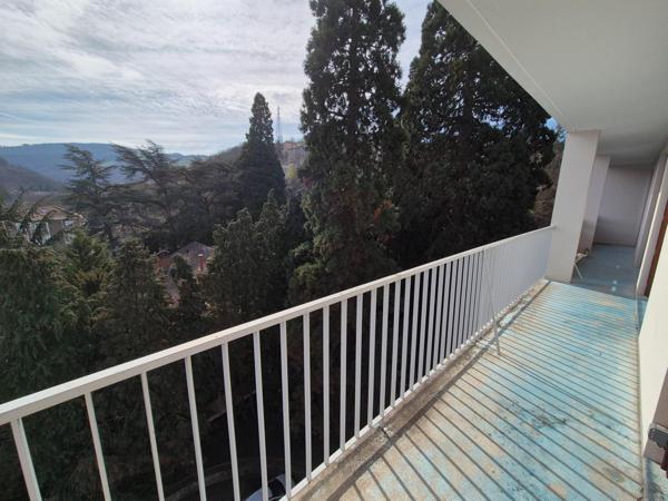 Appartement à SAINT-ETIENNE, 42100 - 4 pièces 90m²