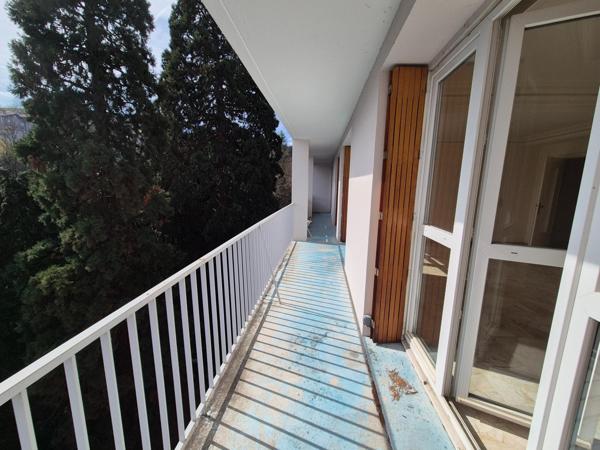 Appartement à SAINT-ETIENNE, 42100 - 4 pièces 90m²