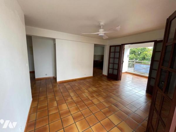 LE PORT APPARTEMENT T3 VARANGUE PARKING