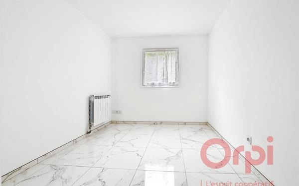Appartement à vendre    3 pièces • 52,90 m2 Fréjus