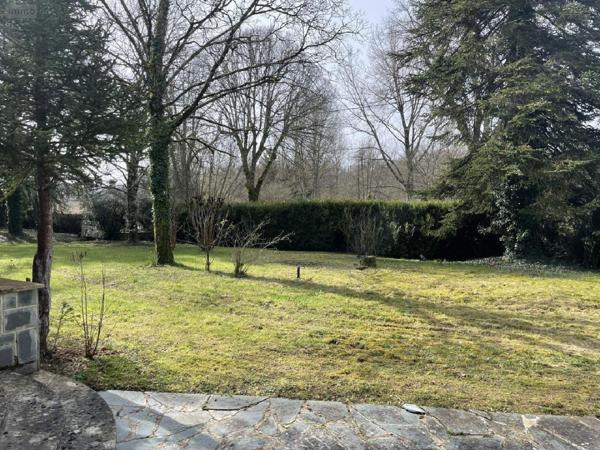 Maison à vendre à Javerlhac et la Chapelle Saint Robert en Dordogne (24300), ref : 077/1491