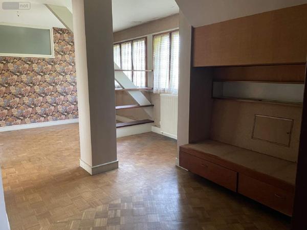 Maison à vendre à Javerlhac et la Chapelle Saint Robert en Dordogne (24300), ref : 077/1491