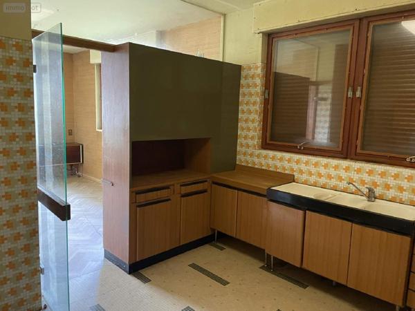 Maison à vendre à Javerlhac et la Chapelle Saint Robert en Dordogne (24300), ref : 077/1491