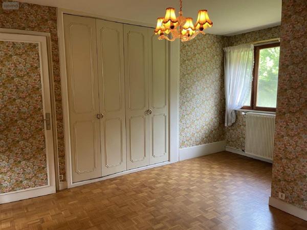 Maison à vendre à Javerlhac et la Chapelle Saint Robert en Dordogne (24300), ref : 077/1491